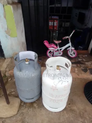 Newly Arrived Korean Gas Cylinder 13.5kg Available, Simple Design X