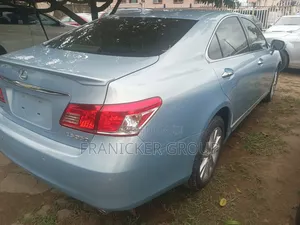Lexus ES 350 2010 Green