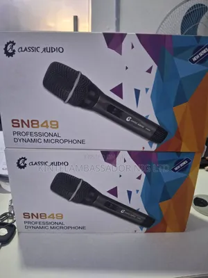Professional Dynamic  Microphone - Wire
