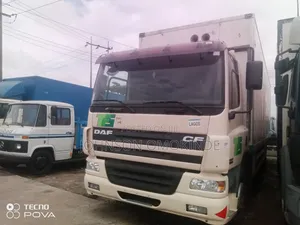 Daf 75 Cf Container Body 2010 White