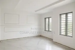 2bdrm Apartment in Yaba, Adekunle for rent