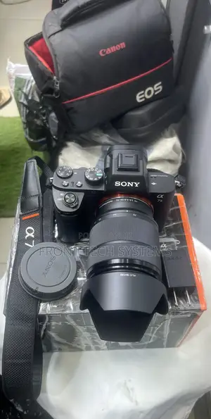Sony Alpha A7ii With 28/70mm Open Box
