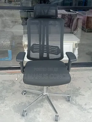 Butterfly Office Chair With Headrest and Adjustable Hand