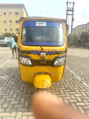 TVS King Cargo 2024 Yellow