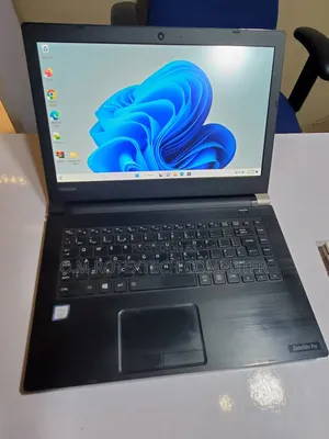 Laptop Toshiba Satellite C850 8GB Intel Core I5 SSD 128GB