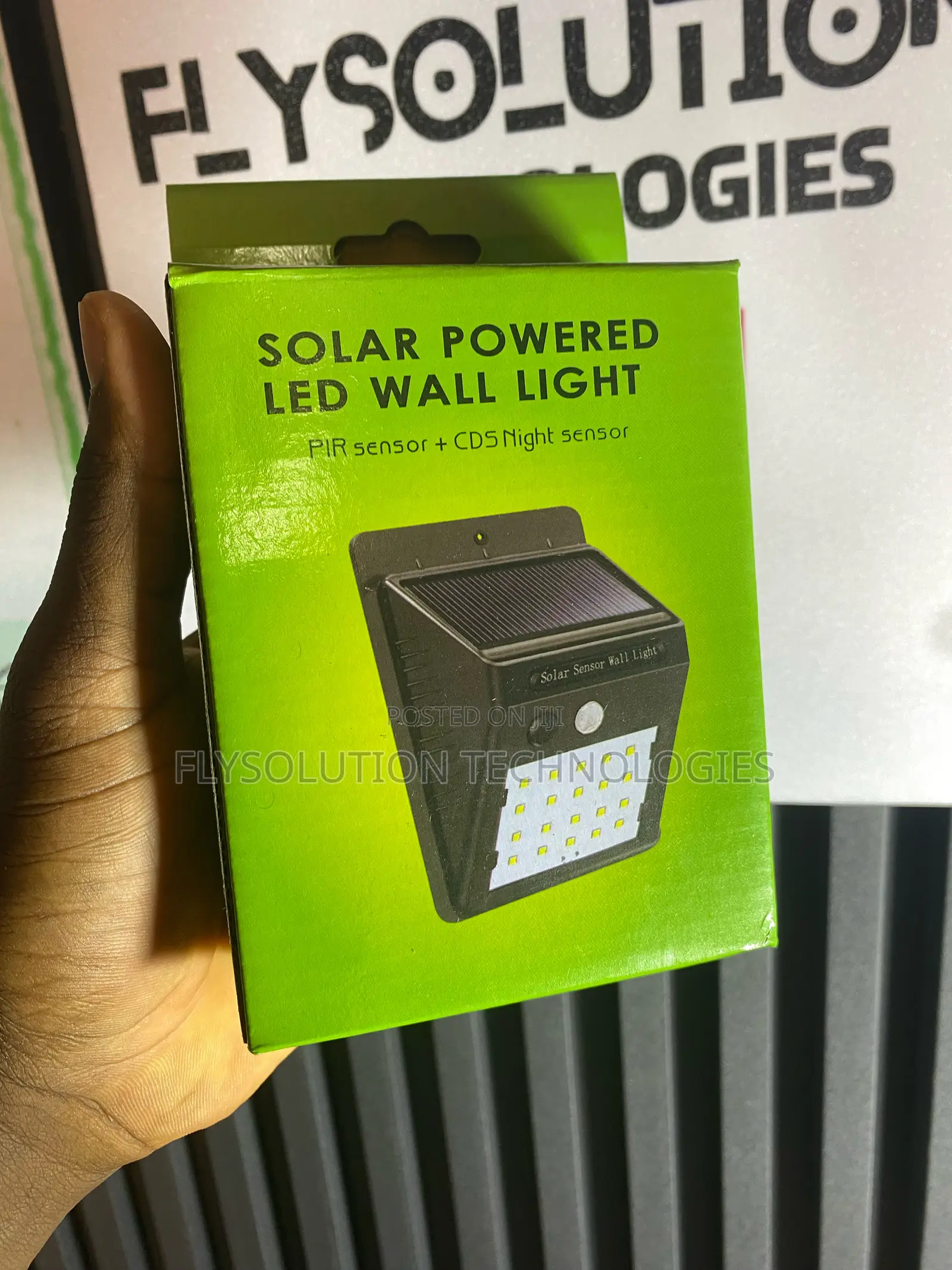 Solar Powered Pir Motion Sensor Led Wall Light