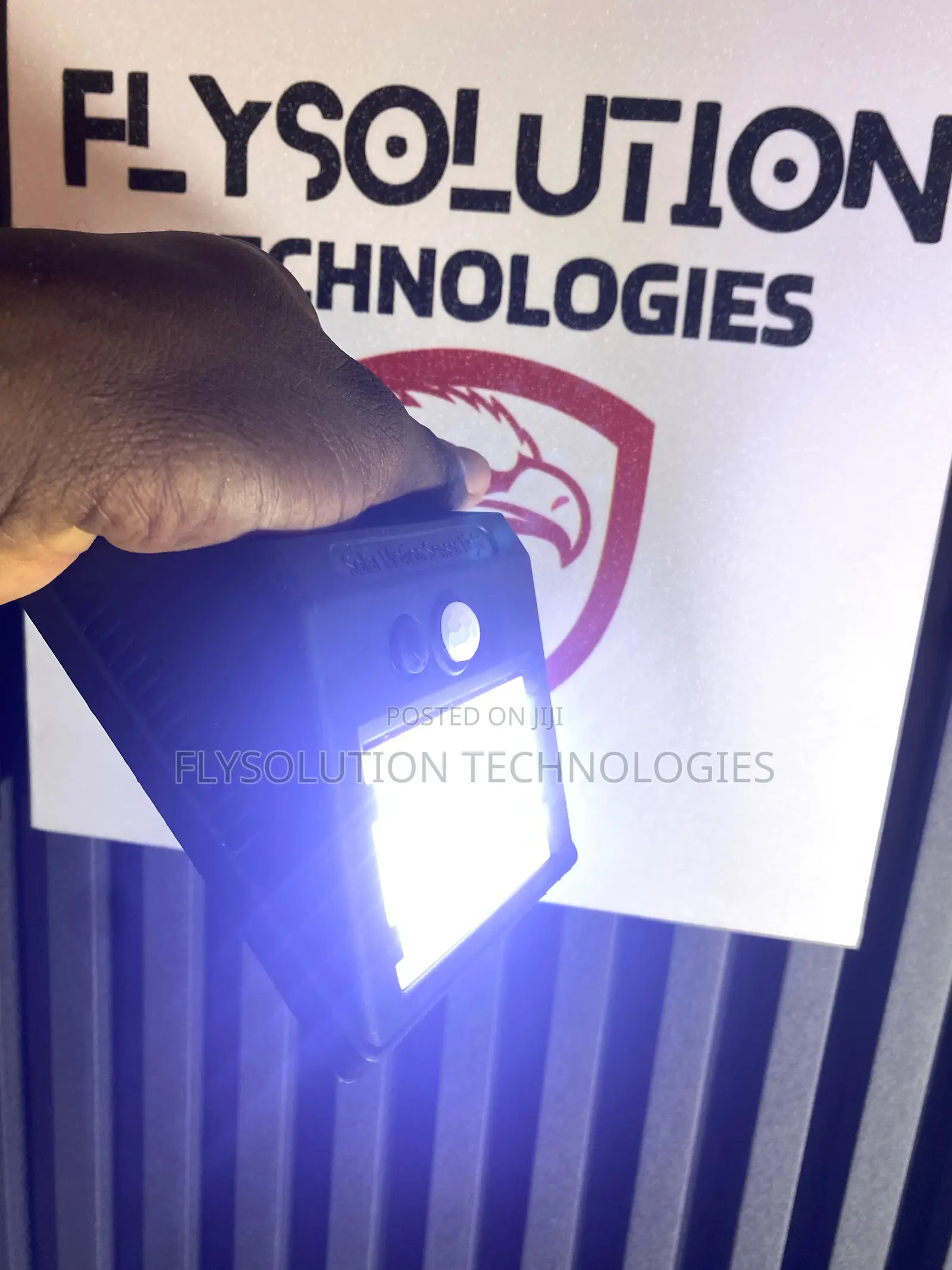 Solar Powered Pir Motion Sensor Led Wall Light