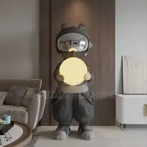 Simple Indoor Executive Humanoid Decorative Design Floor Lamp
