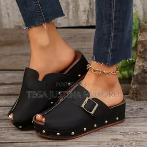Multipurpose Female Leather Pam Slippers
