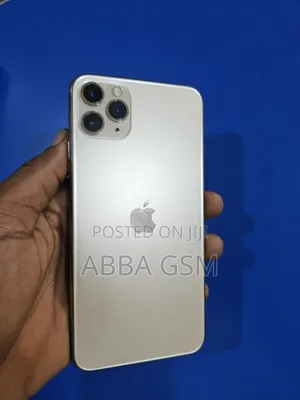 Apple iPhone 11 Pro Max 64 GB Gold