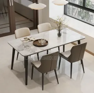 Beautiful Looking 4 Seater Dinning