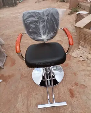 Imported Salon Chair – Leather Chrome Finish