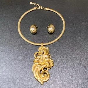 Gold Necklace and Earring for Women