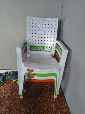 Thermolineo Plastic Chair