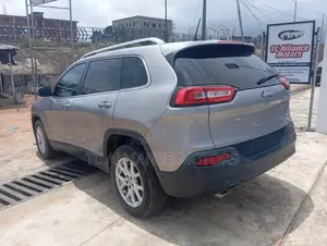 Jeep Cherokee Latitude 4x4 2017 Gray
