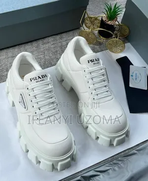 Big Prada White and Black Big Sole