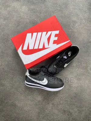Original Nike Cortez Leather Sneakers
