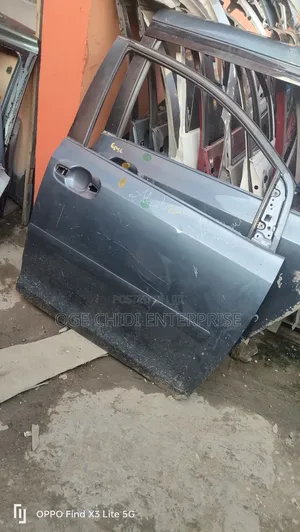 Lexus Front Door Sienna 2012