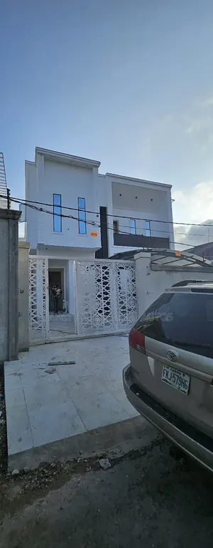 5bdrm Duplex in Omole Phase 1 Ikeja for sale