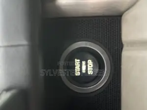 Land Rover Range Rover Vogue 2017 Black