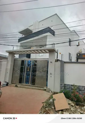 Furnished 7bdrm Duplex in Ikeja GRA for sale