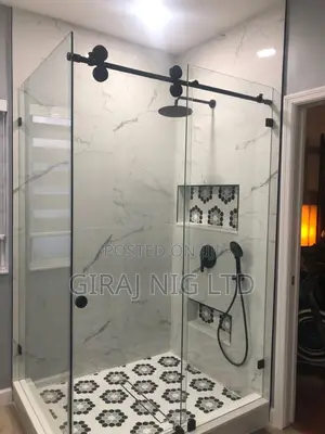 Shower Cubicle Using Black Accessories