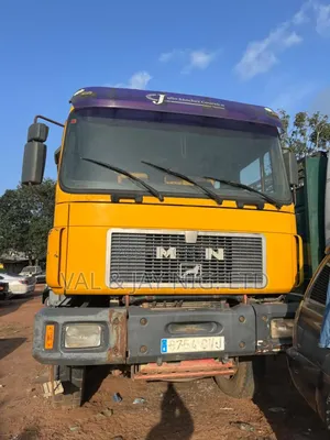 Man Diesel Tipper Truck With Auxiliary - 10 Tyres