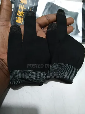 E -Sports Gloves Suitable for Any Game