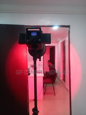 Rent Sutefoto RGB 100 Light
