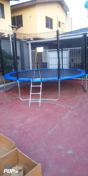 16 Ft Trampoline