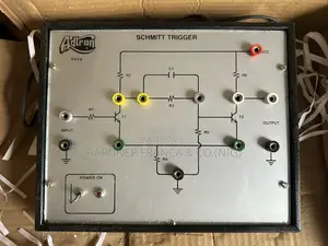 Schmitt Trigger Trainer