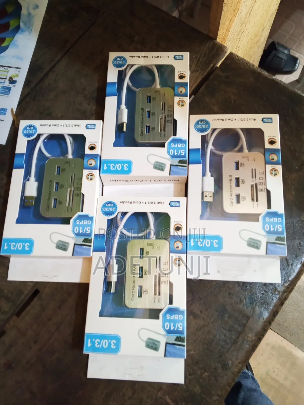 Card Reader Hub