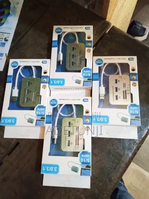 Card Reader Hub