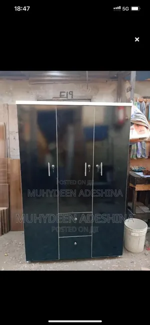 4 Feet × 72inches Wardrobe