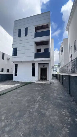5bdrm Duplex in Ikeja Gra Lagos for sale