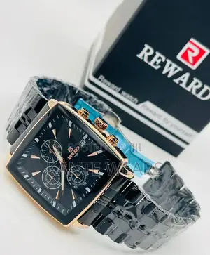 Reward Chronograph Wristwatch With the Best 3 Musketeers of Time