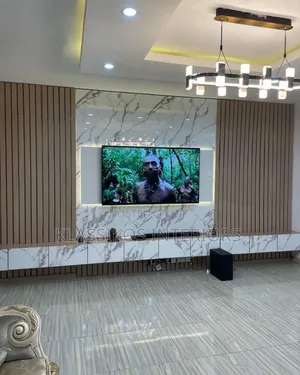 Highly Recommend Tv Console ( Free Delivery)