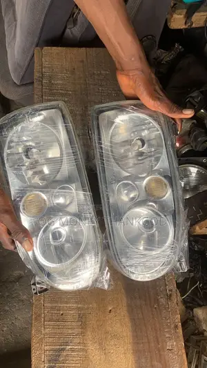 Headlights Golf 4