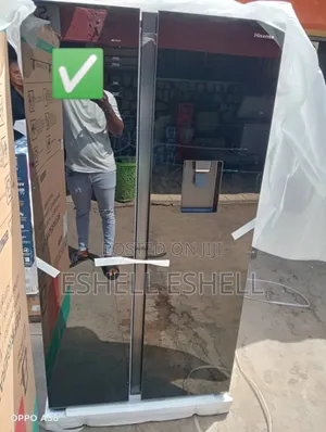 Hisens Side by Side Fridge With Dispenser