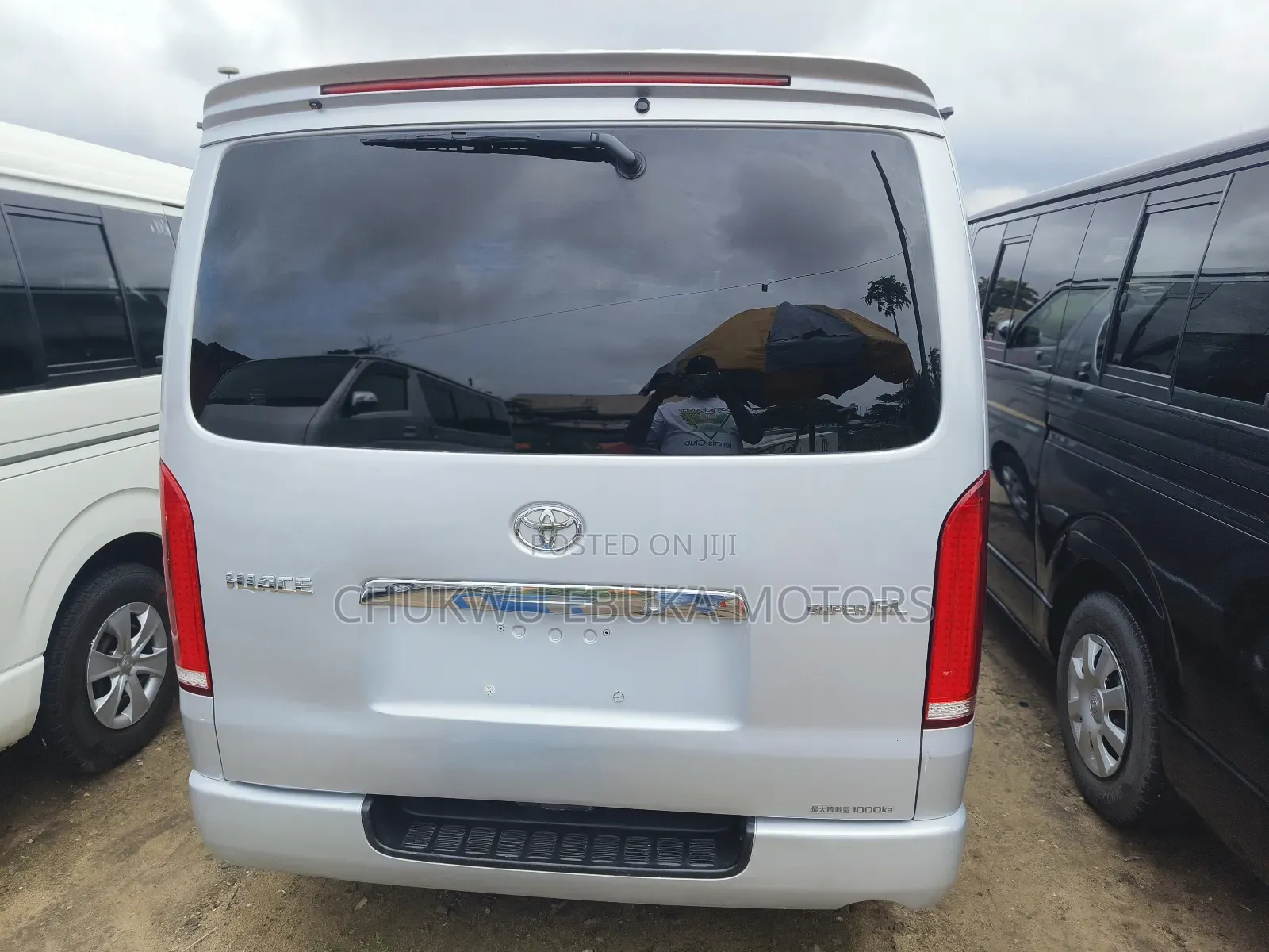 Toyota HiAce 2013 Silver