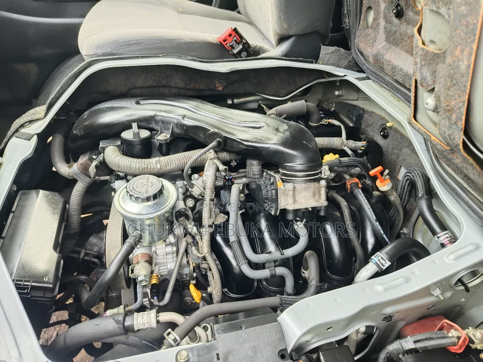 Toyota HiAce 2013 Silver