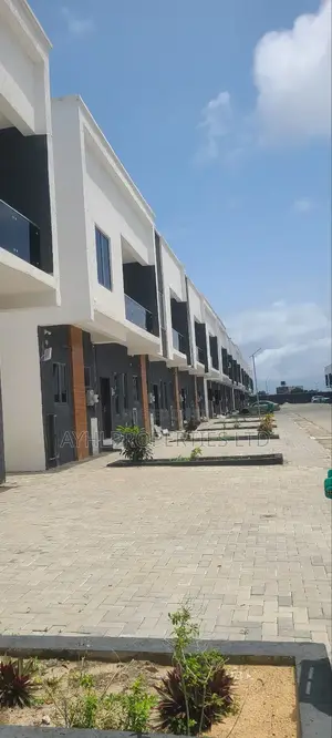 Duplex Citadel Views Estate