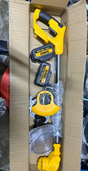 Dewalt 118v Xr Cordless Grass Trimmer/Brush Cutter,