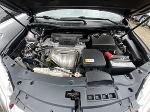 Toyota Camry XLE 4dr Sedan (2.5L 4cyl 6A) 2016 Gray