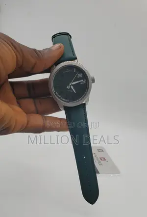 Leather Strap Green Unique Men's Wrist Watch