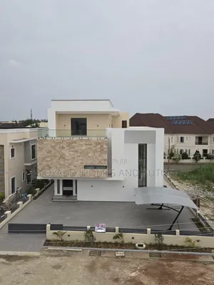 5bdrm Mansion in Chevron Lekki Lagos for sale