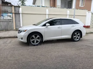 Toyota Venza Limited 4dr Wagon AWD (3.5L 6cyl 6A) 2014 Off white