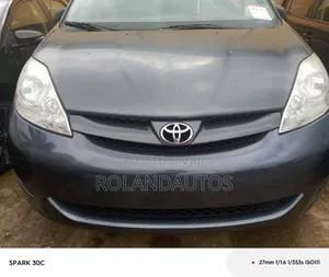 Toyota Sienna 2006 Gray