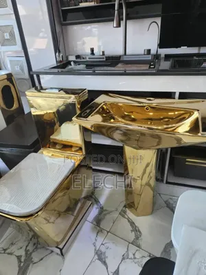 Pure Gold Washing Hands Water Closet Wc