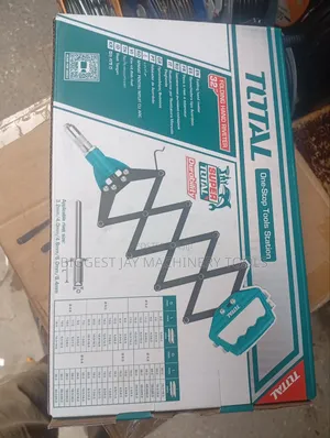 Pumping Rivet Machine